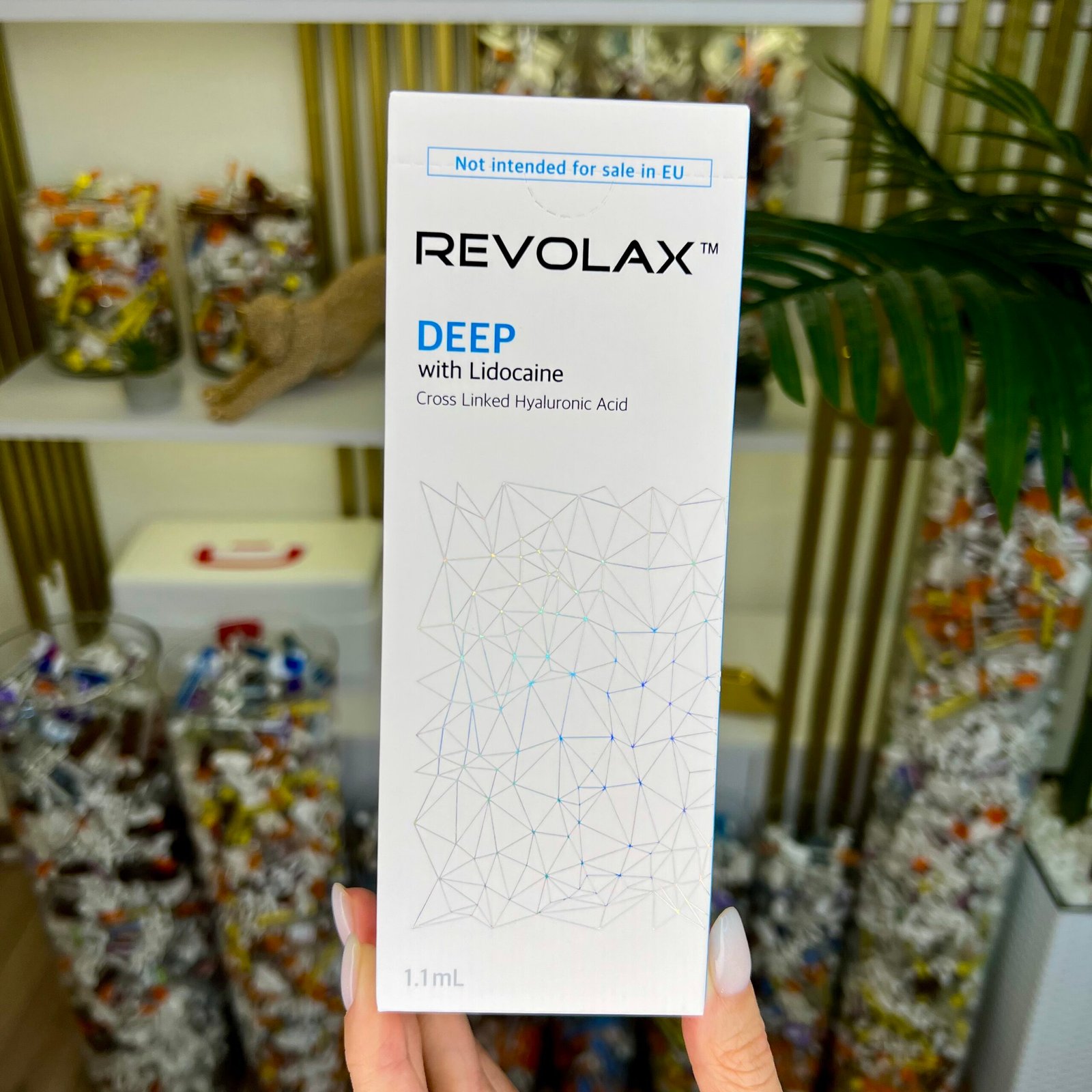 revolax-deep-lido Філлер Revolax Deep Lidocaine 1,1 мл (Револакс Діп Лідокаїн) - Зображення 1